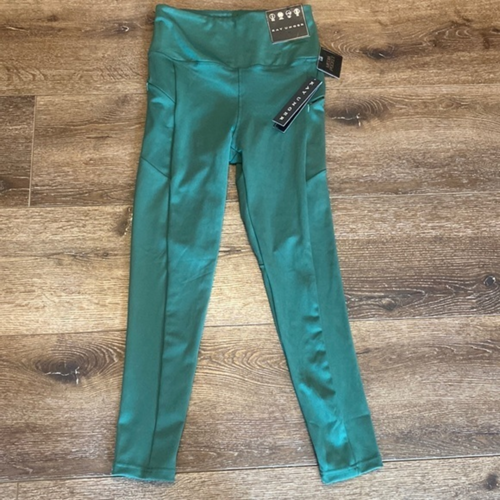 Kay Unger green‎ leggings NWT medium